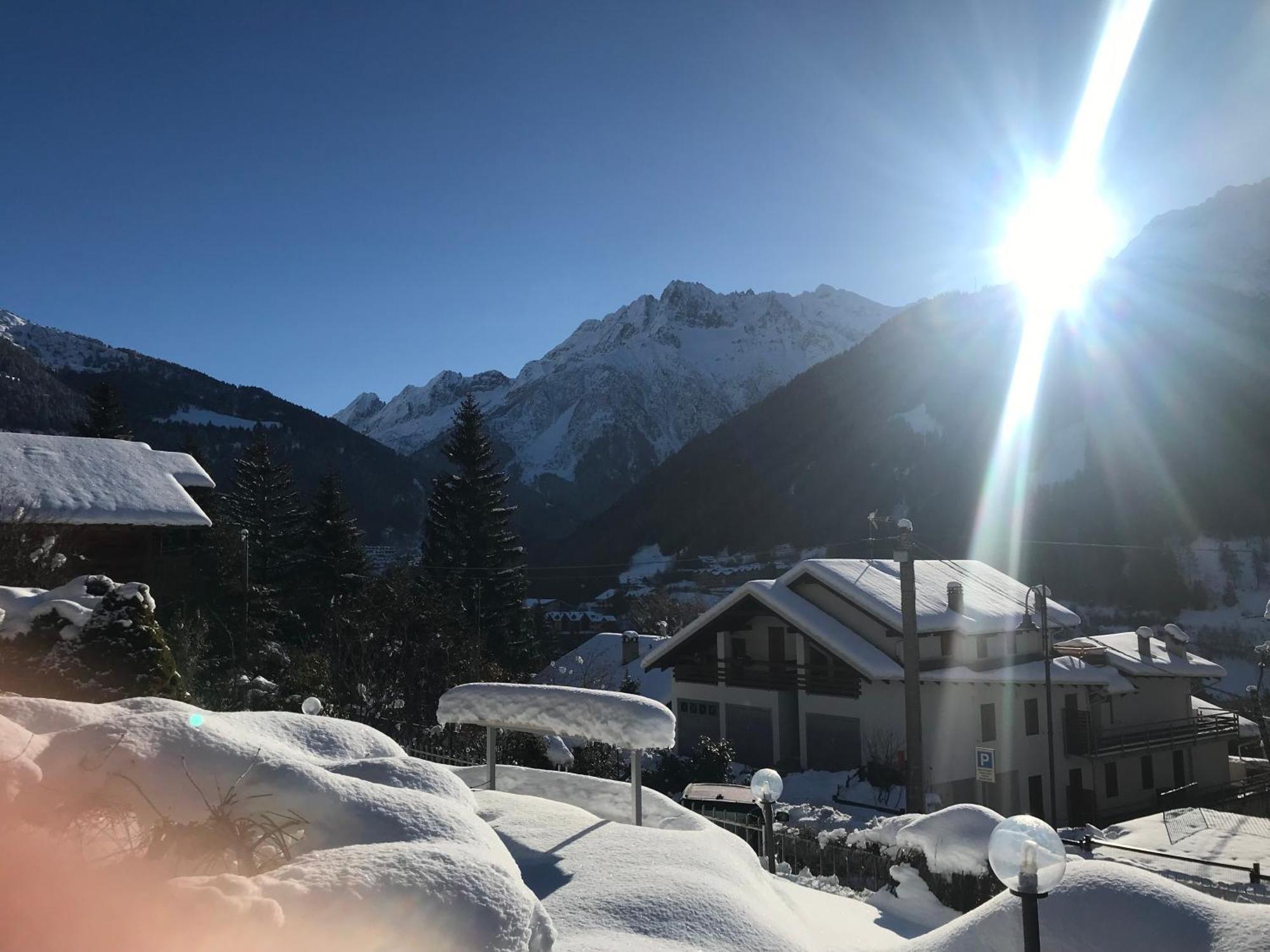 Hotel Garni Sorriso Ponte Di Legno Kültér fotó